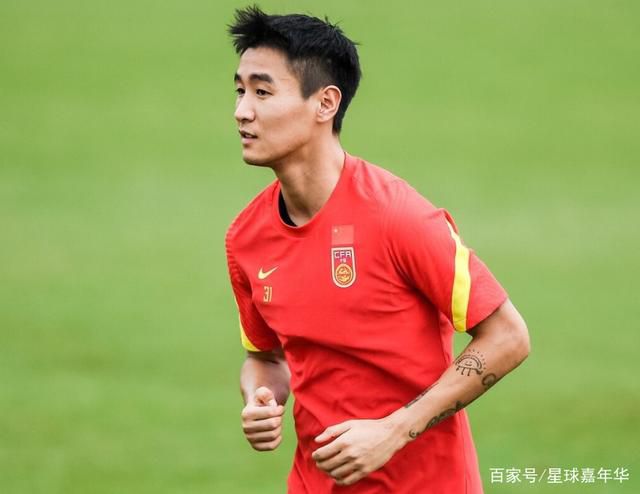 男人被绑着强行摸j